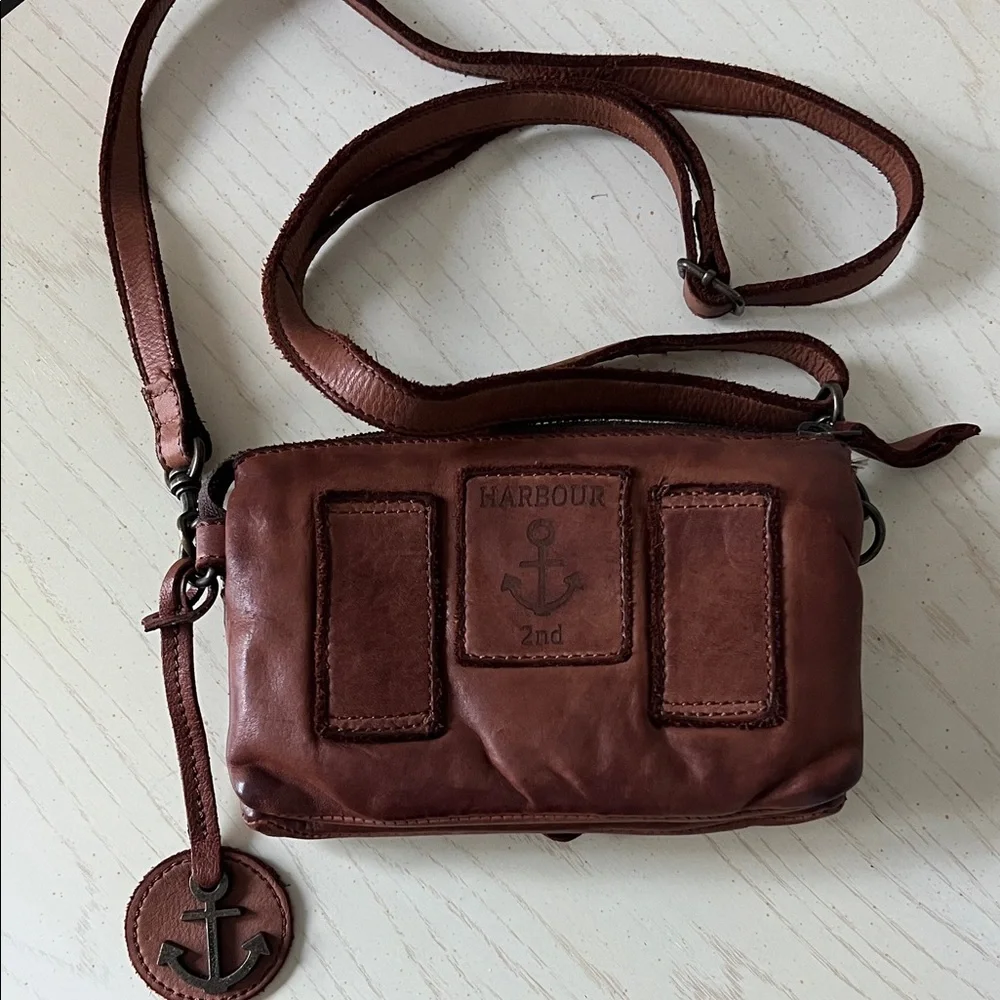 Harbour 2nd Brown Crossbody Bag - Picture 2 of 6